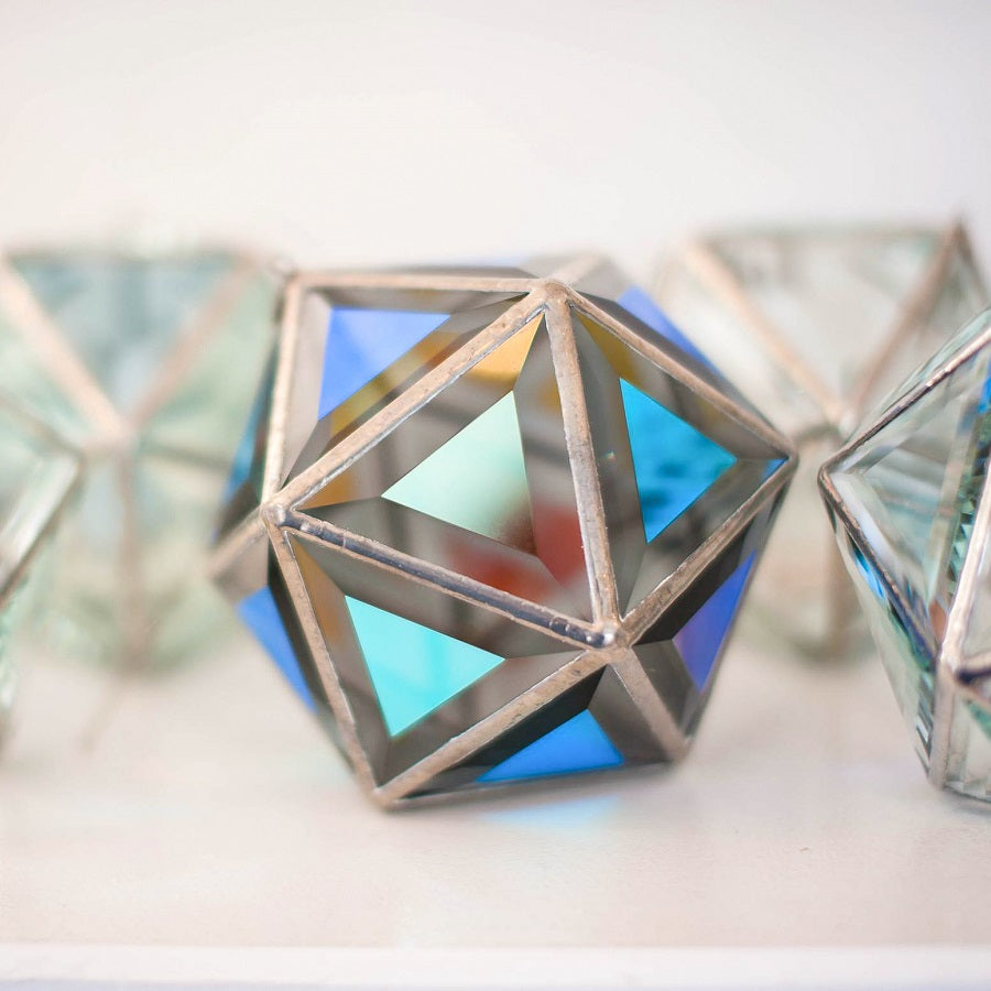 Ankaa | Icosahedron | Dichroic Grey